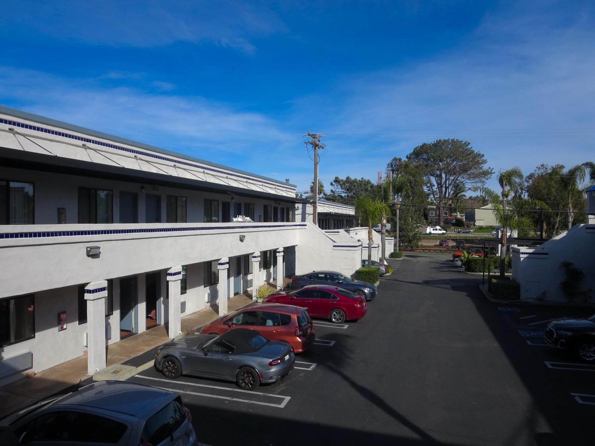 Rodeway Inn Encinitas North Exterior photo